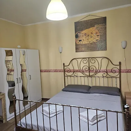 アパートホテル Casa Della Pace チェルノッビオ