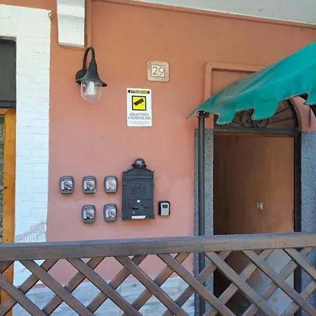 Casa Della Pace 아파트호텔 케르노비오